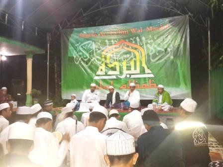 Al-Habib Husin bin Alawy bin Aqiel : "Jadilah Manusia Yang Cinta Sholawat"